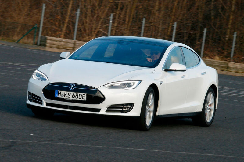 Auf Platz 7 liegt der Elektroauto-Pionier: Tesla. 852 Förderanträge sammelte das BAFA für das Model S. (Axel Busse)