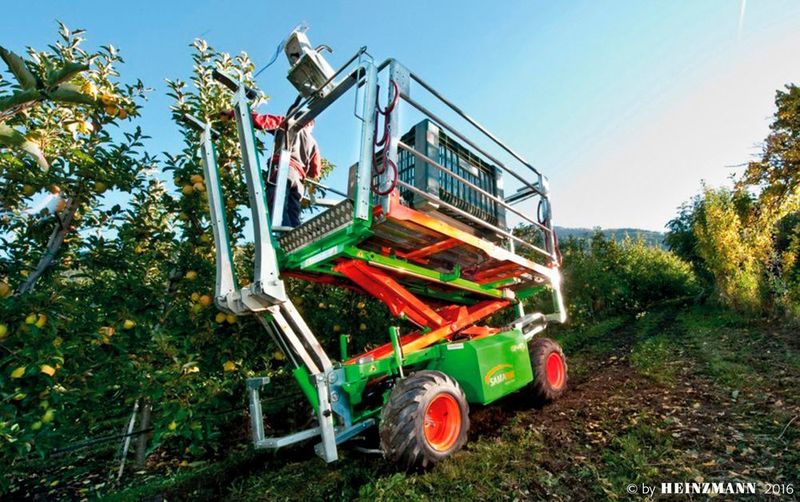 Einbaufertige Radnabenmotoren mit integriertem Getriebe eigen sich auch für den Feldeinsatz z.B. in Apfelerntern. (Samatec)