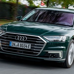 Der immerhin auch schon vier Jahre alte A8 60 TFSIe der Generation D5 landete mit etwas mehr Abstand auf Platz 3. (Bild:  Hersteller)