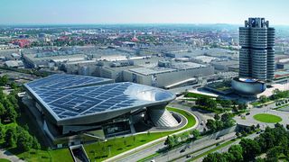 In relativ kurzer Zeit hat BMW seine gesamte IT auf eine Private Cloud getrimmt. Das ODCA-Whitepaper beschreibt den Weg dahin und soll andere Unternehmen ermutigen, es dem Autohersteller gleich zu tun. (Bild: BMW)