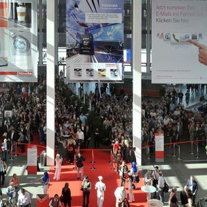 Die IFA 2009 konnte die Besucherzahl gegenüber dem Vorjahr weiter steigern: 228.600 Gäste zählte die Messe in Berlin.