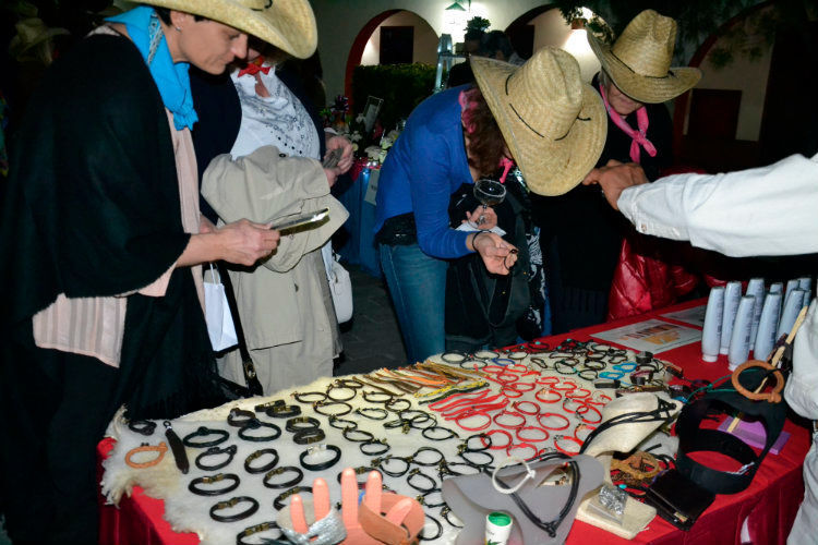 Auch einen kleinen Handwerkermarkt hatte Mazda im Hotel Hacienda Jurica organisiert. (Mauritz)