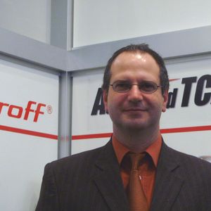 Jürgen Brunner, Schroff: „Im vergangenen Jahr haben sich viele Fachbesucher auf der Embedded-Messe nach AdvancedTCA-Systemen erkundigt. Dieses Jahr stehen bereits konkrete Projekte im Vordergrund. Wir bieten mit unserem erweiterten Portfolio eine Reihe von Lösungen.“