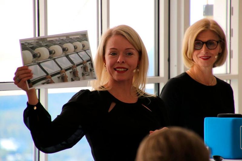 ...Eva Kanzler, Head of Summits, führten durch das Programm das in diesem Jahr unter dem Motto „Managing the Change in a crazy world“ stand. (Bild: Vogel IT-Akademie)