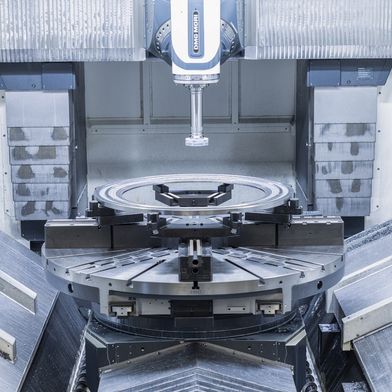 Das Spannfutter, hier ein HWR Inoflex VL180, wird bei Pfister Fertigungstechnik direkt in den Maschinentisch des Bearbeitungszentrums eingelassen – die Lösung entstand in Zusammenarbeit mit HWR Spanntechnik. (Bild: HWR Spanntechnik/maikgoering)