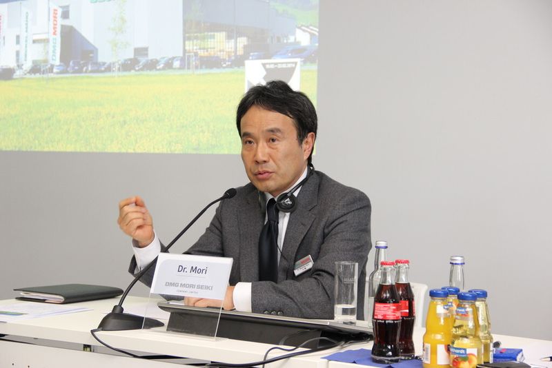 Dr. Masahiko Mori, Präsident der DMG Mori Seiki Company Limited: „In unseren 21 Produktionswerkenhaben wir weltweit eine Kapazität von rund 20.000 Maschinen.” (Bild: Kroh)