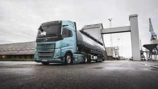 In China sind hybride Pkw und elektrische Lkw ab dem Jahr 2027 nicht mehr von der Kfz-Steuer befreit. (Bild: Volvo Trucks)