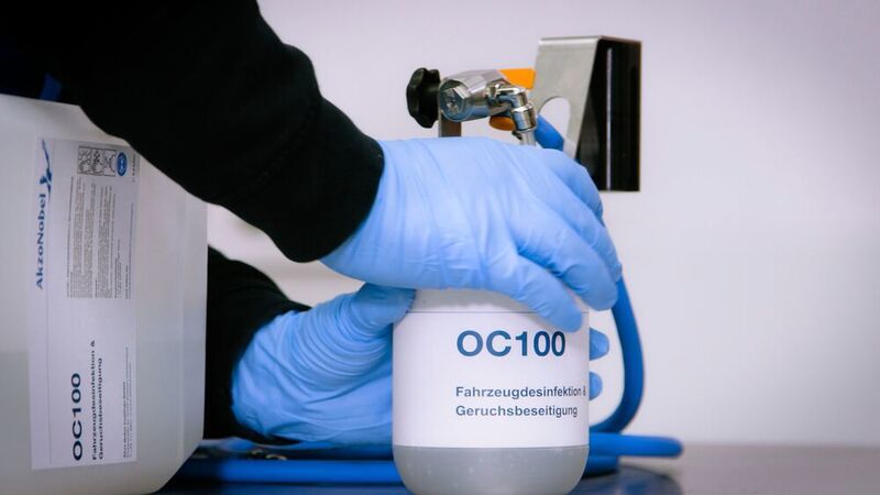 Akzonobel bietet mit OC 100 ein System aus Desinfektionsmittel und Vernebelungsgerät an. (Akzonobel)