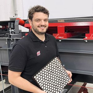 Rico Harting, Produktmanager bei Rema Tip Top, setzt auf alternative Materialien beim Verschleißschutz, etwa auf moderne Verbundsysteme.(Bild:  Rema Tip Top)