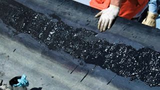 The Metaline self-processable elastic liquid coating system for solving wear and repair problems on site can be used for conveyor belts, mixers, floatation systems, vibratory chutes, screening machines, or with repairs of OTR tyres. (Picture: Metaline Surface Protection)