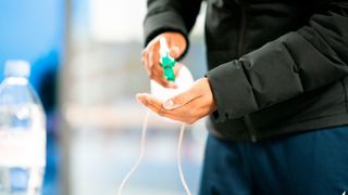 Hübner hat Neuentwicklungen für die Händehygiene und Beatmung auf den Markt gebracht. (Symbolbild) (gemeinfrei)