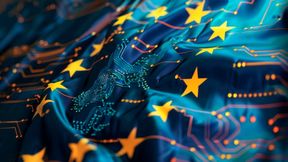 Angesichts der aktuellen geopolitischen Lage und regulatorischen Anforderungen müssen Banken und Versicherer Strategien entwickeln, um ihre Abhängigkeit von globalen Cloud-Anbietern zu reduzieren und gleichzeitig Effizienz und Innovation zu sichern. (Bild: © Franklin - stock.adobe.com)