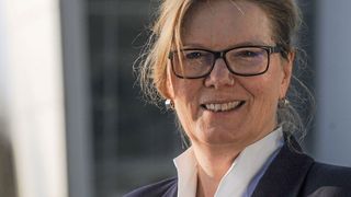Prof. Dr.-Ing. Birgit Vogel-Heuser, TU München: „Damit wir den Anschluss im internationalen Vergleich nicht verlieren, müssen wir, vereinfacht gesagt, die für den Kunden bessere, effizientere Lösung in immer kürzerer Zeit entwickeln und liefern können. Und genau dafür ist Innovationsmanagement absolut wichtig.“ (Bild: TU München / Sebastian Ulewicz)