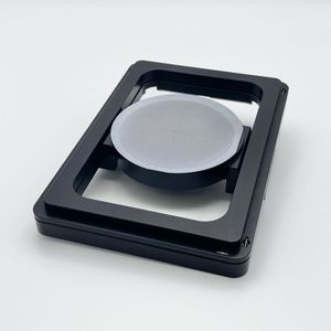 Mit dem 3D-Drucker NanoOne können die Oberflächen von Wafern bis zu 4 Zoll bedruckt werden.(Bild:  UpNano GmbH)