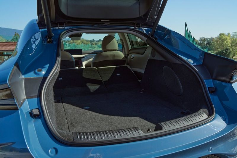 Der IM5 fasst bis zu 1.290 Liter Gepäck. (Bild: MG Motor)