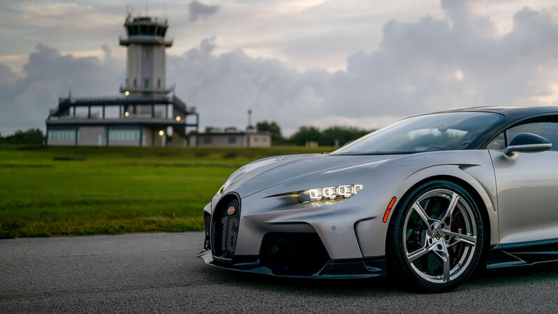 Probefahrt mit 400 km/h: Den Bugatti Chiron im Kennedy Space Center in  Florida austesten