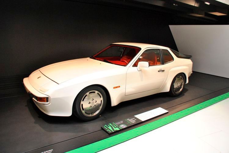 Für den Motorsport entwickelt und nur 400 Stück für die Serien produziert: Der 924 Carrera GT  basierte auf dem 924 Turbo, verfügte aber über 210 PS und ein breiteres Fahrwerk samt 911er-Bremsen. (Foto: Dominsky)