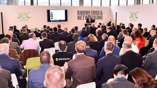 Vom 14. bis 16 März füllt die JEC World wieder zwei Hallen auf dem Messeglände Paris Nord Villepinte, wie es heißt. „Im Mittelpunkt der Messe steht das Thema Innovation“, so Frédérique Mutel, Präsidentin und CEO der Jec-Gruppe. Allen Prognosen zufolge, ist Messe rund um Composites und Leichtbau auf einem guten Wachstumskurs. (JEC Group)