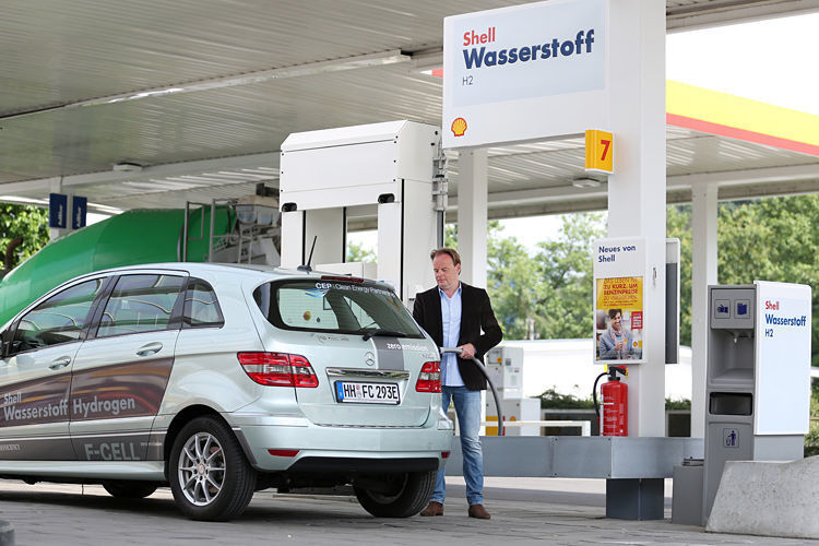 In Wuppertal wurde kürzlich die erste Wasserstofftankstelle mit Serientechnik eröffnet. (Shell/Ina Fassbender)