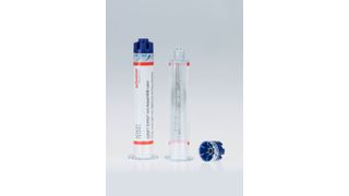 Das Cap-Lock Label von Schreiner MediPharm umschließt die Spritze und Kappe, zeigt die Erstöffnung irreversibel an und bietet durch einen integrierten RFID-Chip zudem eine digitale Erstöffnungsindikation.  (Bild: Schreiner Group)