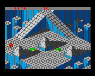 Das Computerspiel „Marble Madness“ war eine Umsetzung des gleichnamigen Spielautomaten für den Amiga. Mit seinen für die damalige Zeit beeindruckenden Multimedia-Fähigkeiten war der Amiga in der Lage, die Spielgrafik mit der gleichen Qualität darzustellen wie der Automat. (Electronic Arts)