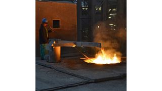 In Südafrika gehen Schmelzöfen ohne Deckel in Betrieb, der enorme Energieverlust stört bisher niemanden. (Bild: Riba)