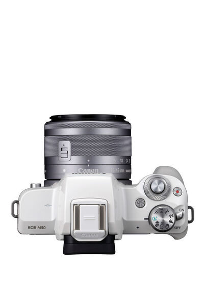 Die EOS M50 ist mit allen EF-M Objektiven kompatibel, ab sofort vorbestellbar und im April verfügbar. (Canon)
