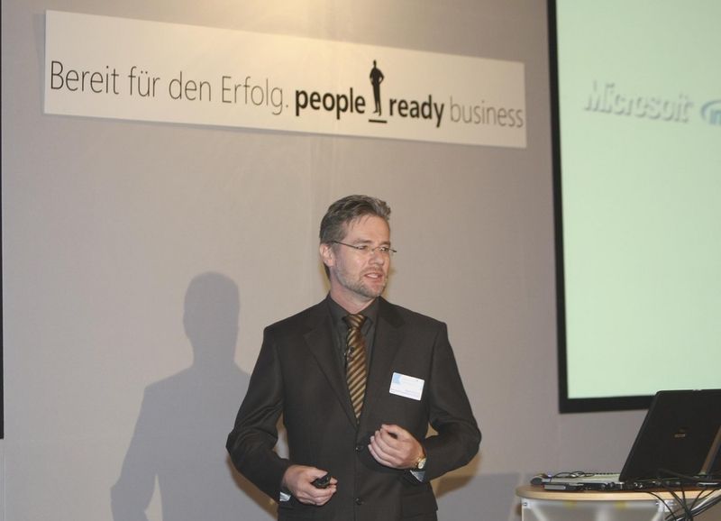 Egbert Schröer, Industry Manger Process Manufacturing & Utilities bei Microsoft Deutschland, ist sicher, dass durch das Mehr an Partnern spezifische Lösungen sehr viel schneller realisiert werden können.  (Bild: Zimmermann)