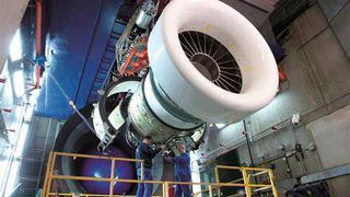 Rückrufaktionen hatten den Münchener Konzern MTU zwar in Mitleidenschaft gezogen, doch diese Krise hat man offensichtlich gut weggesteckt. Man fliegt wieder in deutlich ruhigeren Lüftchen ... (Bild: MTU)