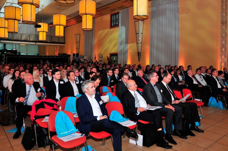 Gut 200 Besucher waren zum Treffpunkt Berufsbildung nach Fulda gekommen. (Schmidt/»kfz-betrieb)