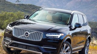 Beim Volvo XC90 könnte Kühlflüssigkeit austreten. (Volvo)