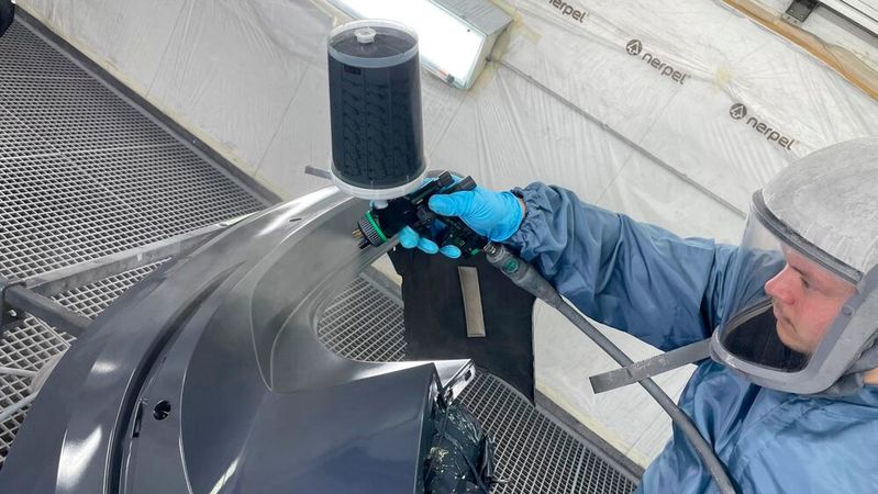 Laut Fix Auto arbeitet in Freital auch nach Studienende weiterhin jedes Teammitglied mit seiner eigenen Ausrüstung.(Bild:  Fix Auto)