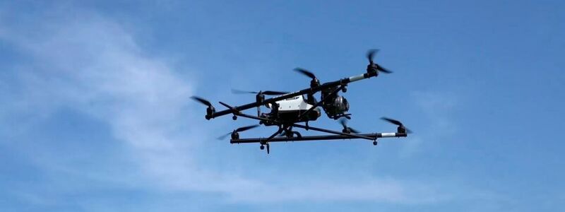Ausgerüstet mit High-Tech Kameras und Bilddatenverarbeitung übernehmen Drohnen mehr und mehr zivile Überwachungs- und Kontrollfunktionen. (Siemens)