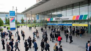 Der starke Besucherandrang zur EMO Hannover 2019 hat gezeigt, dass die Messe nach wie vor attraktiv ist. (EMO Hannover)