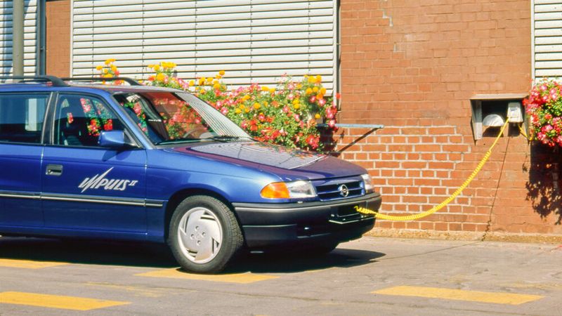 Unter der Bezeichnung Impuls II fuhr der Astra (F) auch rein elektrisch. (Bild: Opel)