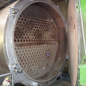 Solche Wärmetauscher im Holzheizkraftwerk müssen umso häufiger instandgesetzt werden, je schlechter die Brennstoffqualität ist. (Bild:  Harald Thorwarth/ Hochschule für Forstwirtschaft Rottenburg)