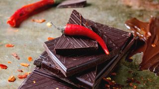 shutterstock_Chili_Schoko_283597268_sm ()