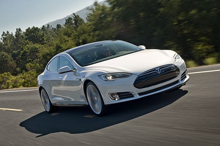 Tesla wollte mit dem S-Modell groß durchstarten, verkaufte aber bislang nur 50.000 Fahrzeuge. Mit diesem Wert rangieren die Amerikaner auf dem vierten Platz. (Foto: Tesla)
