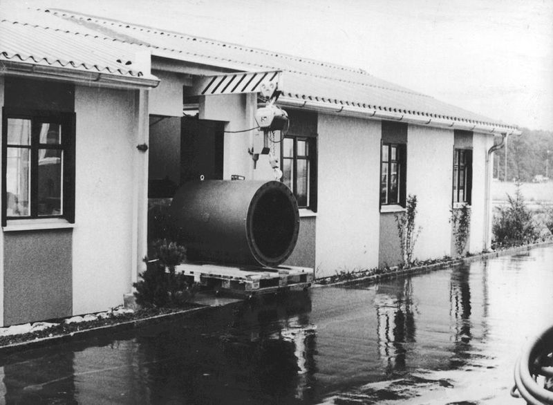 Endress+Hauser hat die ersten Durchflussmessgeräte in einer Militärbaracke (1977) gefertigt. (Endress+Hauser)
