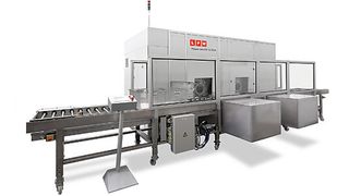 Bild 1: Damit eine Teilereinigungsanlage in der Serienproduktion das gewünschte Ergebnis bringt, sollten Kunde und Anlagenbauer im Vorfeld gemeinsame Versuche durchführen. (Bild: LPW Reinigungssysteme)