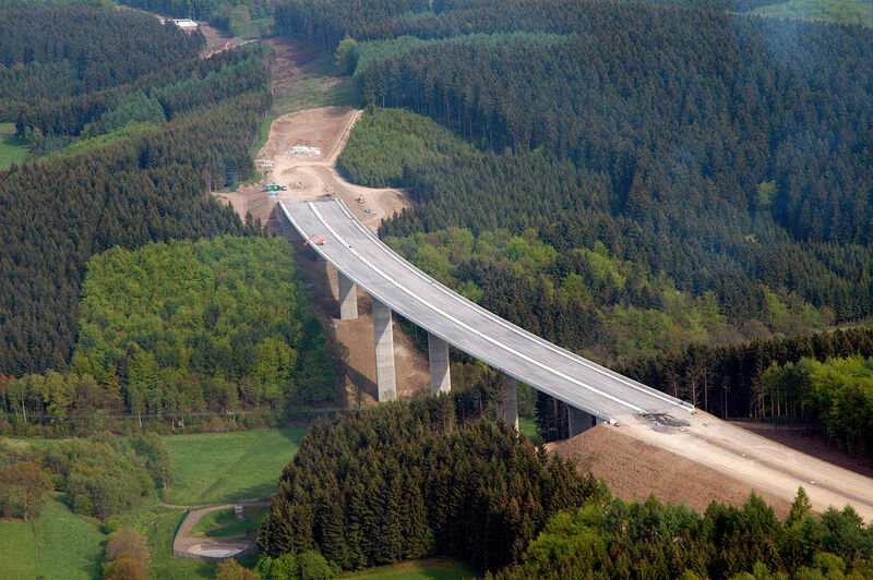 Straßen.NRW betreibt das rund 20.000 Kilometer lange nordrhein-westfälische Netz der Autobahnen, Bundes- und Landstraßen (Bild: Straßen.NRW)