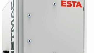 Esta erweitert sein Entstaubersortiment um ein neues Einstiegsmodell. Mit dem Gerät Estmac D biete der Absaugtechnikspezialist den Anwendern eine kompakte und preiswerte Trockenentstauber-Modellreihe für das untere bis mittlere Leistungssegment. Premiere feiert der Estmac D auf der AMB 2018 in Halle 8 am Stand B71. (Esta)