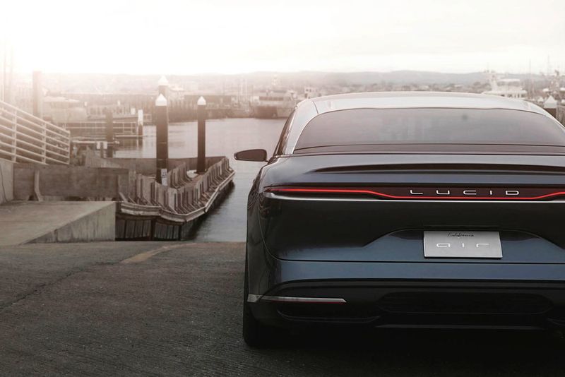 Das hat seinen Preis: Mindestens 150.000 Dollar soll die Version kosten. (Lucid Motors)