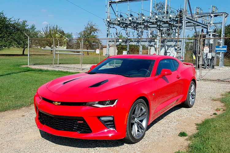 Chevrolet hat den von Grund auf neu entwickelten Camaro vorgestellt. Der Dauerkampf mit dem Ford Mustang geht damit in die nächste Runde. (Foto: Jens Meiners)