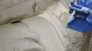 Angemischtes durfill in einer Pumpe. (Bild: durcrete)