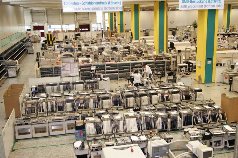 Bei Fujitsu nennt man das Augsburger Werk „atmende Fabrik“, was die große Flexibilität zum Ausdruck bringen soll.
 (IT-BUSINESS)