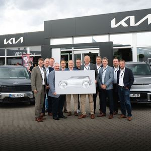 Das neue Autohaus wurde Anfang September im Beisein von Kia-Vertretern feierlich eröffnet. (Bild:  BST Creation/PS Union)