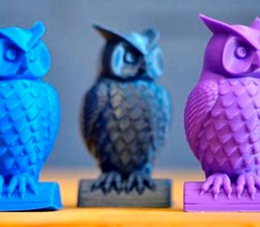 Forscher vom MIT und der technischen Universität Delft schaffen es, dass 3D-gedruckte Objekte ihre Farbe wechseln und strukturiert werden können. Das soll der additiven Fertigung noch mehr Schwung geben ...(Bild:  TU Delft)