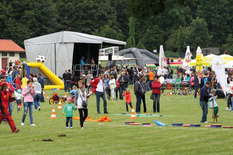 Das Familienfest des Autohauses Peter fand im Freizeitpark Possen bei Sondershausen statt. (Autohaus Peter)