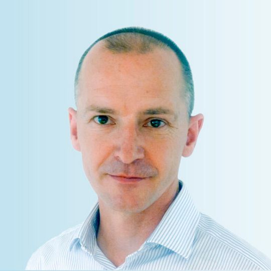 Mark Patrick: „Elektronikingenieure und Embedded-Entwickler profitieren von den Investitionen von Mouser in die Erstellung informativer technischer Inhalte, die sie über Technologietrends und Lösungsideen auf dem Laufenden halten.“ Mark Patrick: „Elektronikingenieure und Embedded-Entwickler profitieren von den Investitionen von Mouser in die Erstellung informativer technischer Inhalte, die sie über Technologietrends und Lösungsideen auf dem Laufenden halten.“